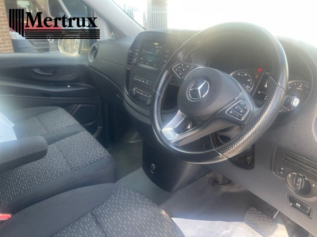 Used Mercedes-Benz Vito 2021 for sale - 77848329: Photo 2