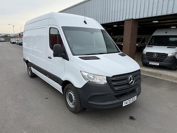 Mercedes-Benz Sprinter feature image
