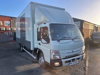 Used Mitsubishi Canter 2020 for sale - 76908226: Photo