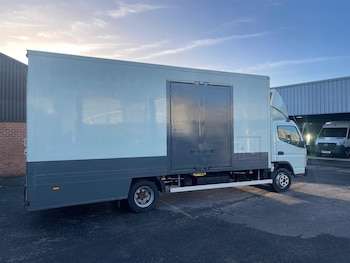 Used Mitsubishi Canter 2020 for sale - 76908226: Photo