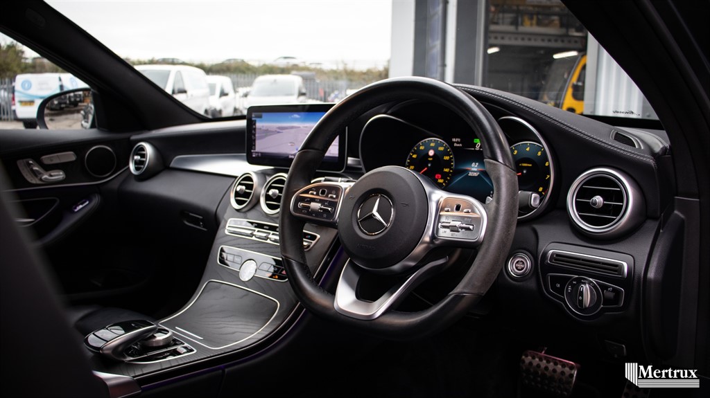 Used Mercedes-Benz C Class 2021 for sale - 76480017: Photo 5