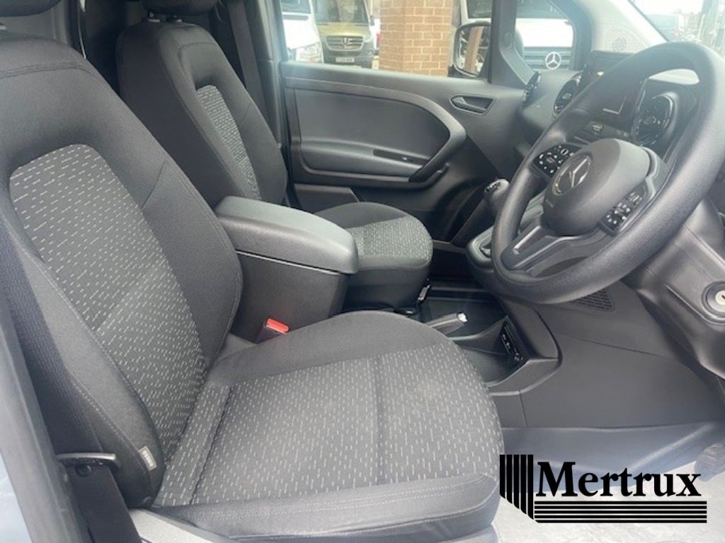 Used Mercedes-Benz Citan 2023 for sale - 77718270: Photo 2