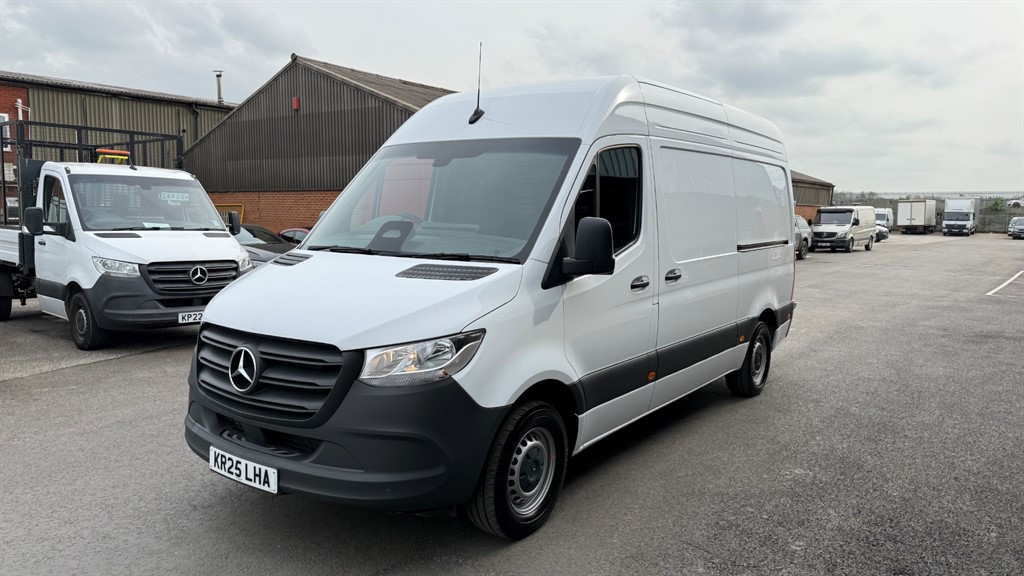 Used Mercedes-Benz Sprinter 2025 for sale - 78000585: Photo 2