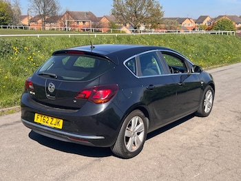 Used Vauxhall Astra 2013 for sale - 78370501: Photo