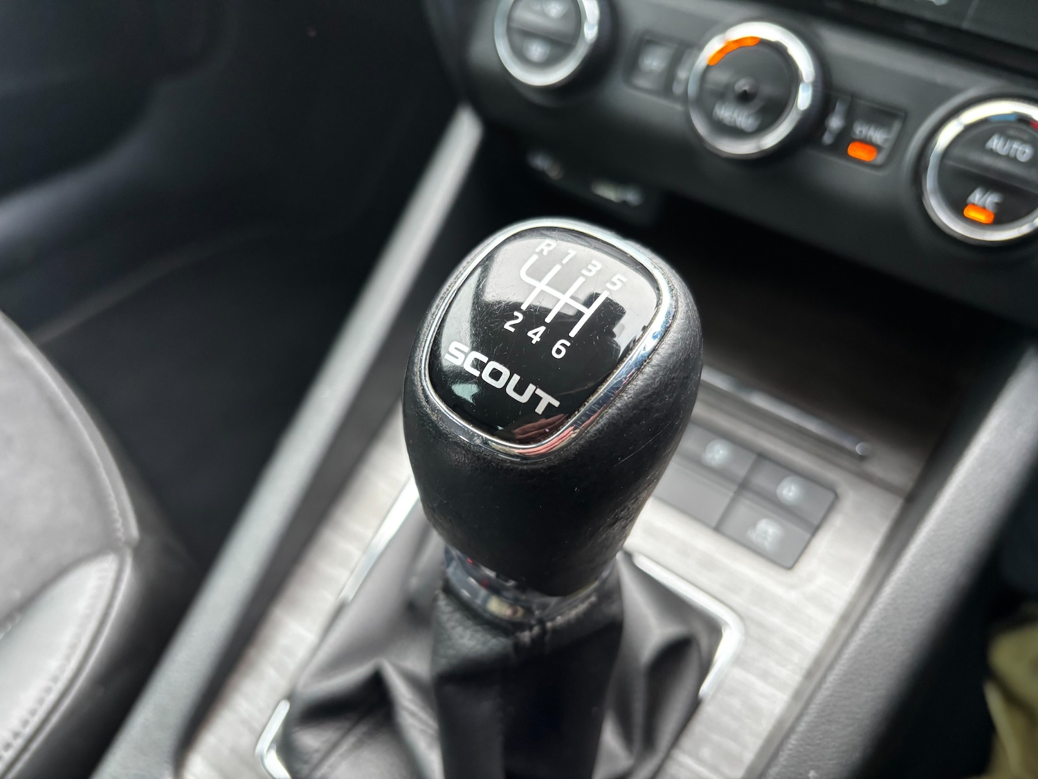 Used Skoda Octavia 2016 for sale - 77200757: Photo 53