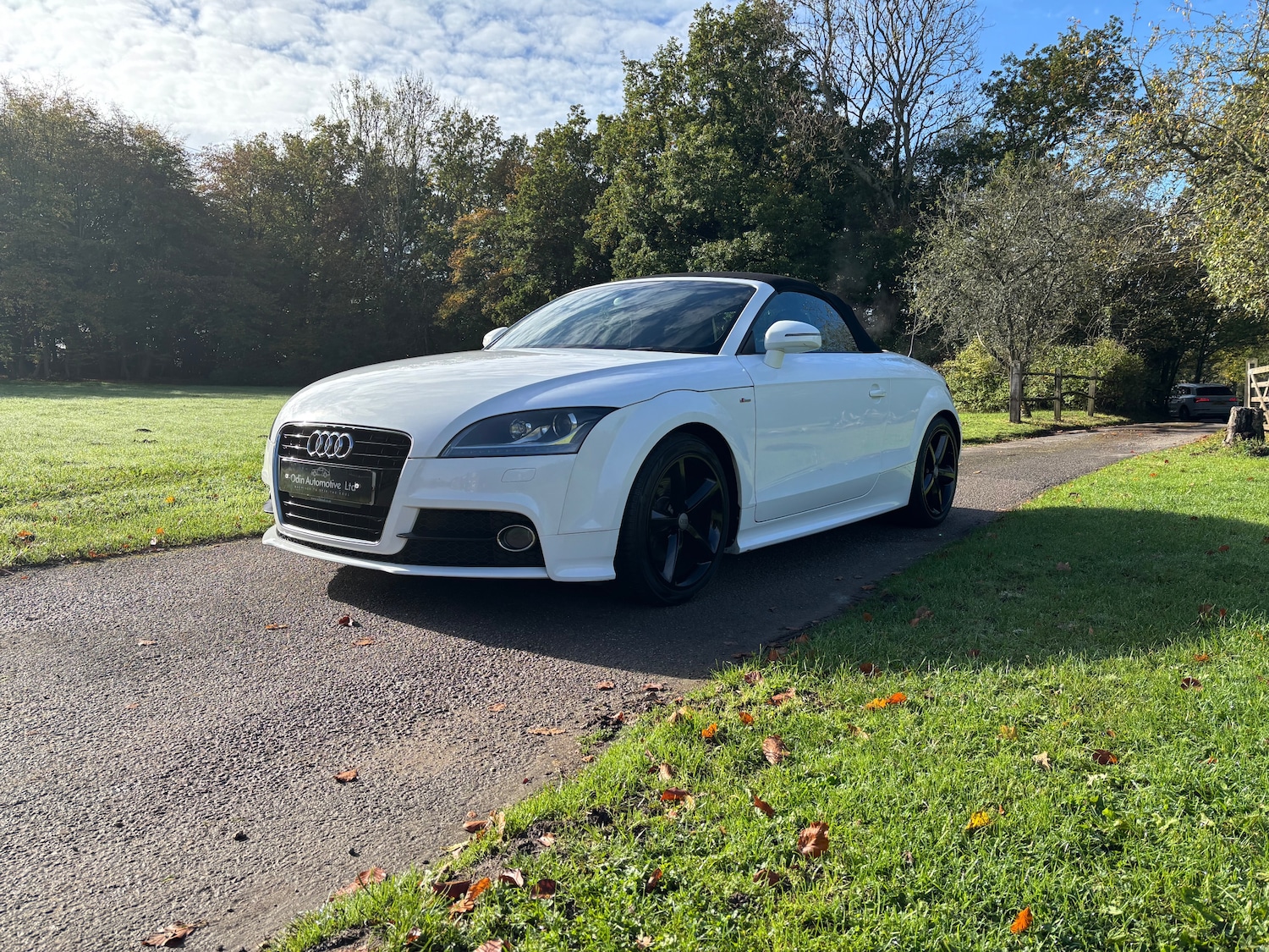 Used Audi TT 2011 for sale - 76984266: Photo 11