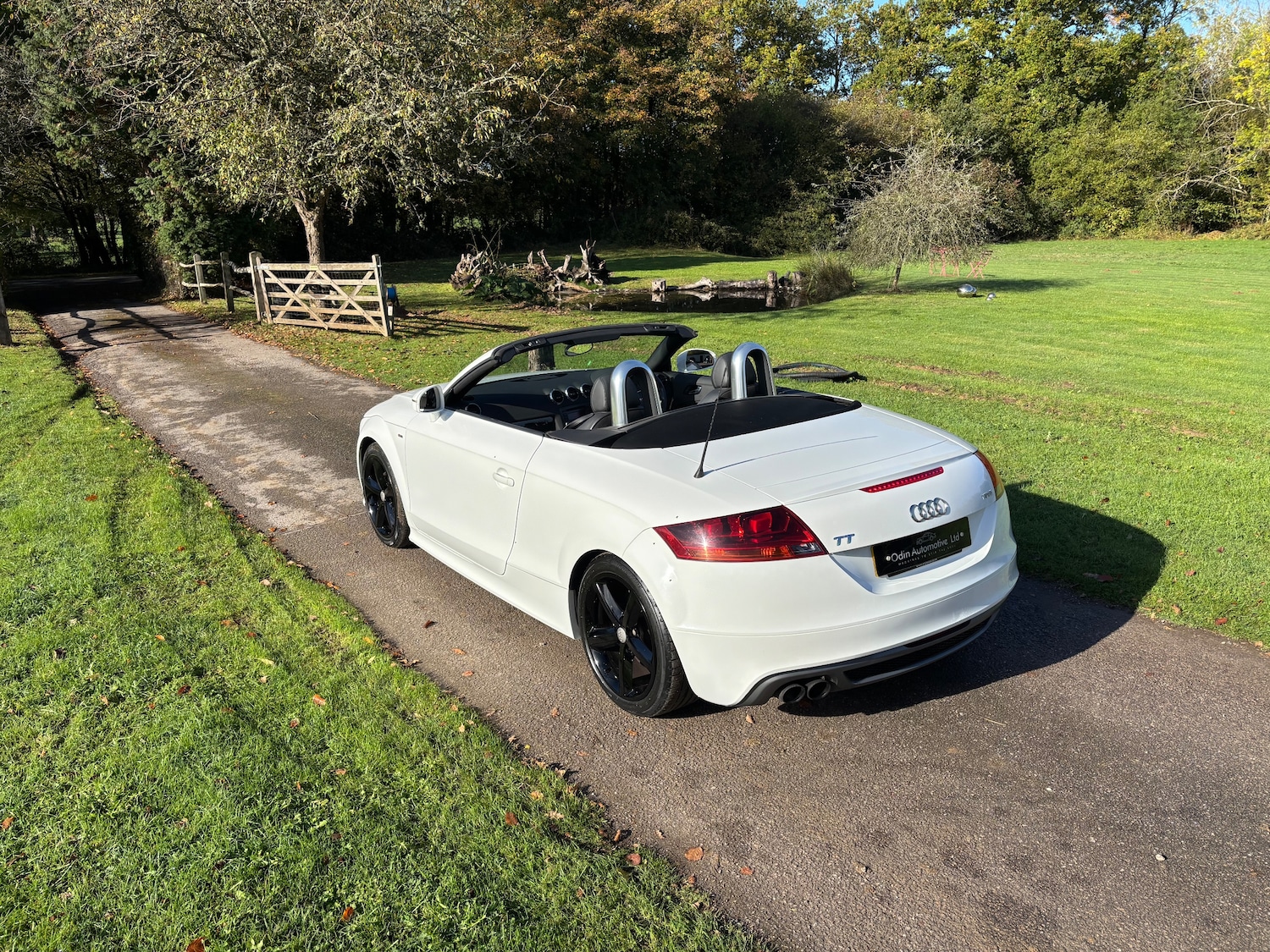 Used Audi TT 2011 for sale - 76984266: Photo 18