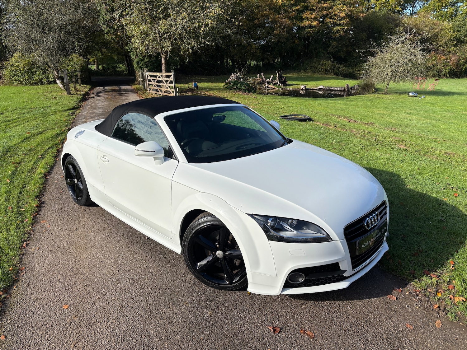 Used Audi TT 2011 for sale - 76984266: Photo 3