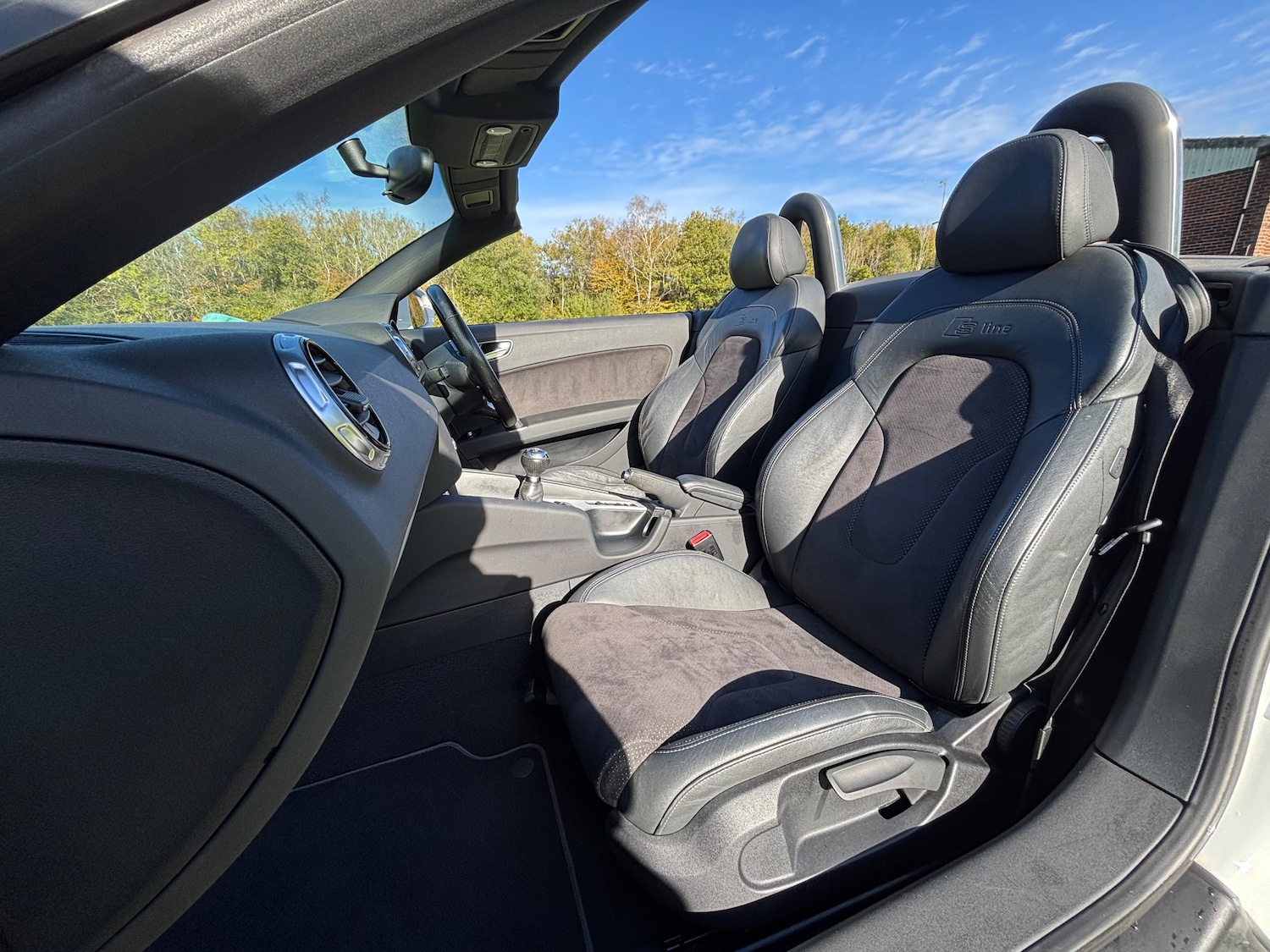 Used Audi TT 2011 for sale - 76984266: Photo 35