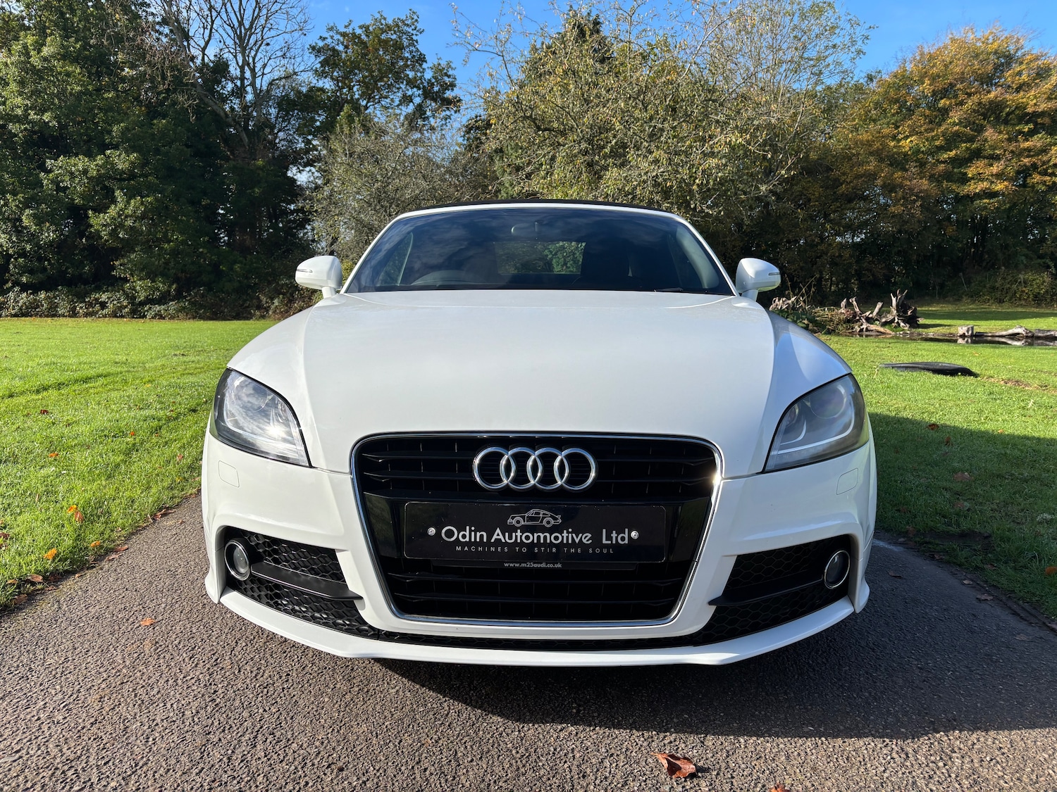 Used Audi TT 2011 for sale - 76984266: Photo 6