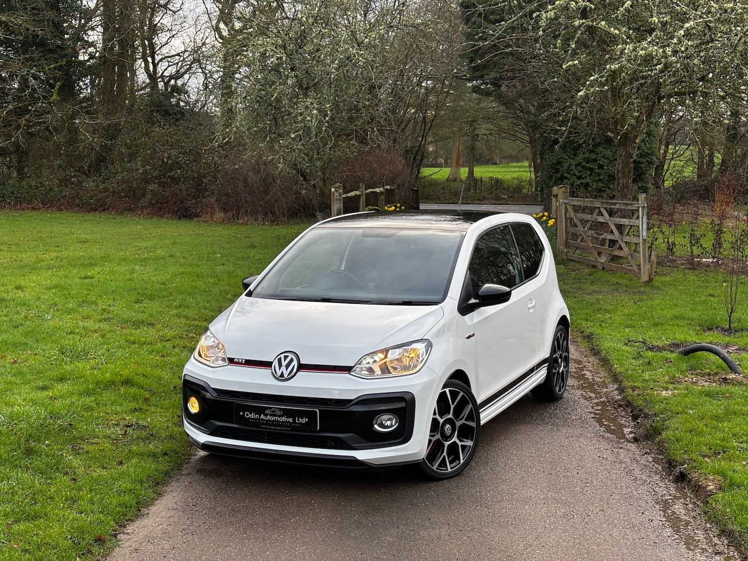 Used Volkswagen up! 2019 for sale - 77462962: Photo 14