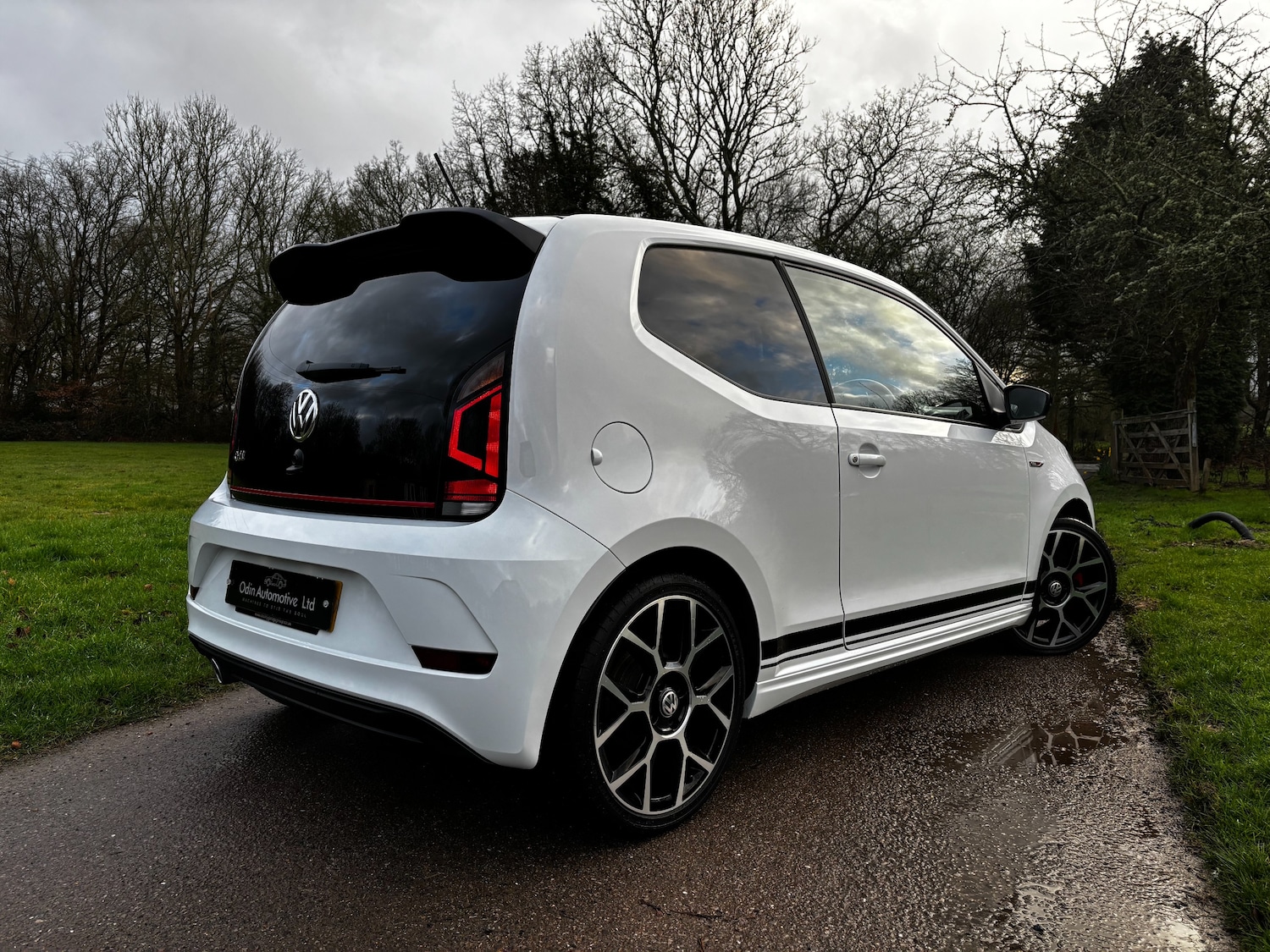 Used Volkswagen up! 2019 for sale - 77462962: Photo 24