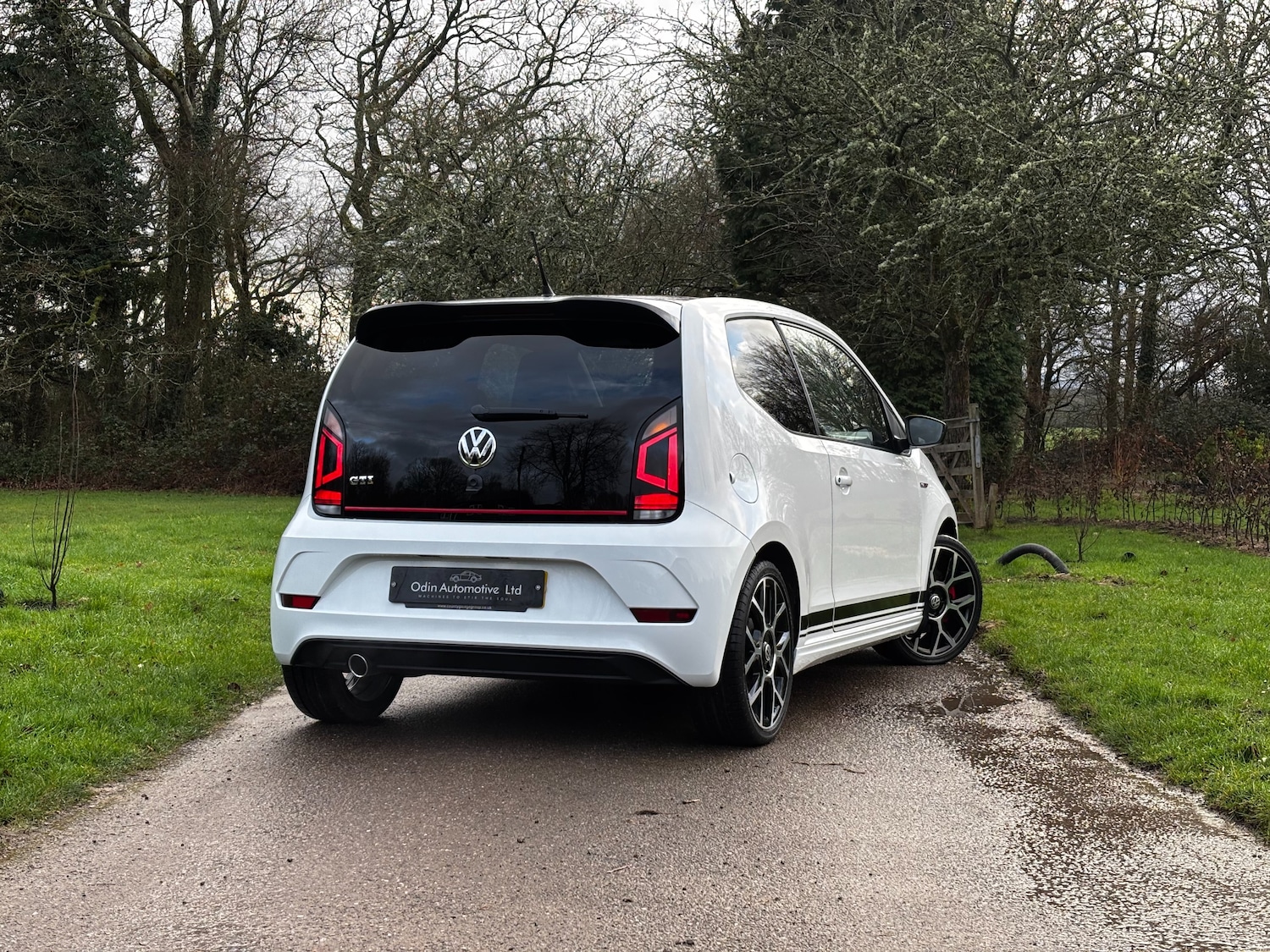 Used Volkswagen up! 2019 for sale - 77462962: Photo 28