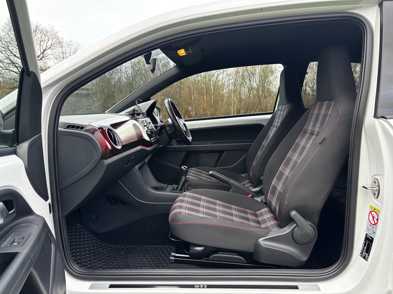 Used Volkswagen up! 2019 for sale - 77462962: Photo 38