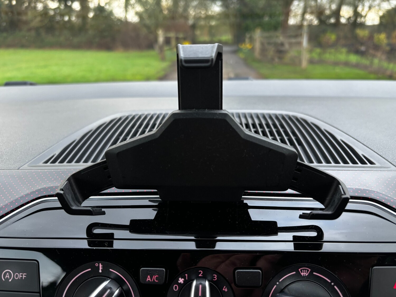 Used Volkswagen up! 2019 for sale - 77462962: Photo 52