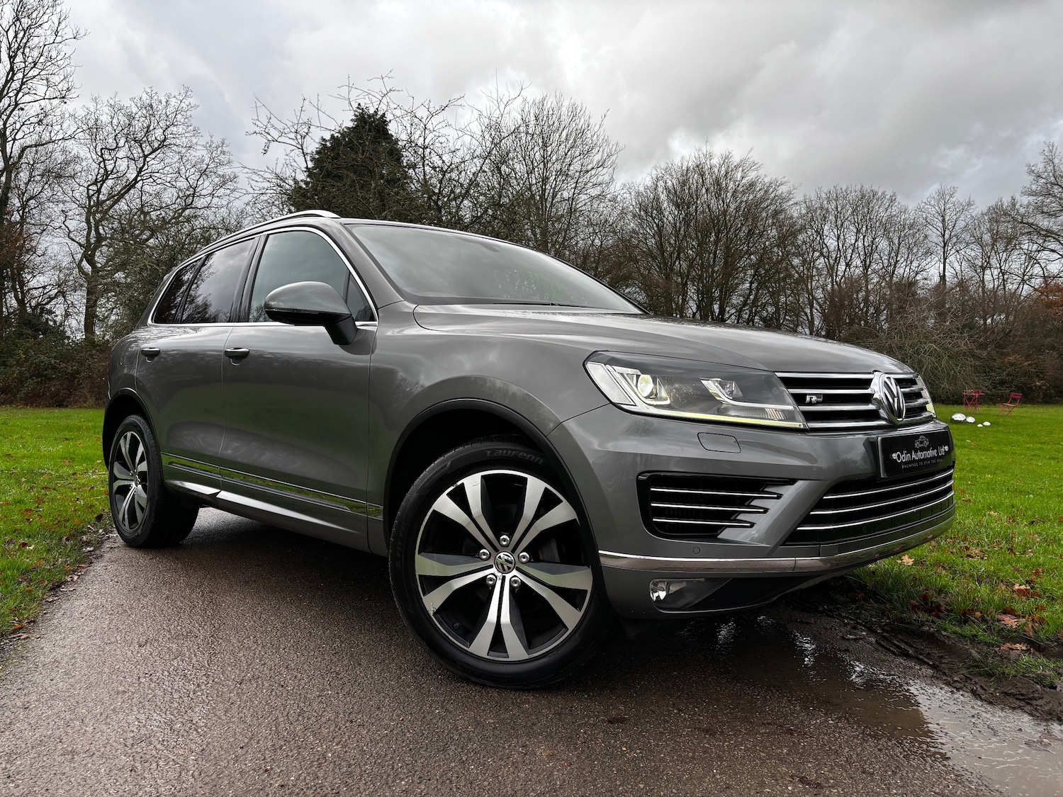 Used Volkswagen Touareg 2016 for sale - 76984267: Photo 1