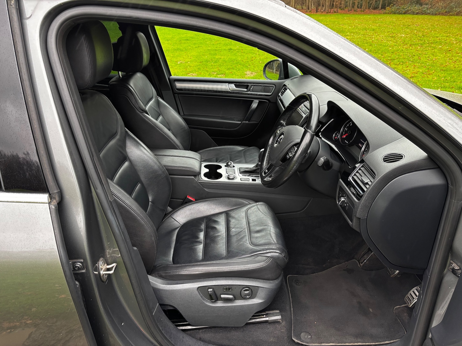 Used Volkswagen Touareg 2016 for sale - 76984267: Photo 48