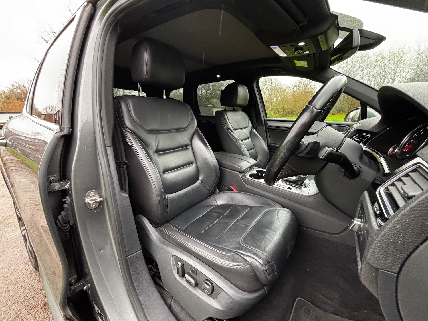 Used Volkswagen Touareg 2016 for sale - 76984267: Photo 50