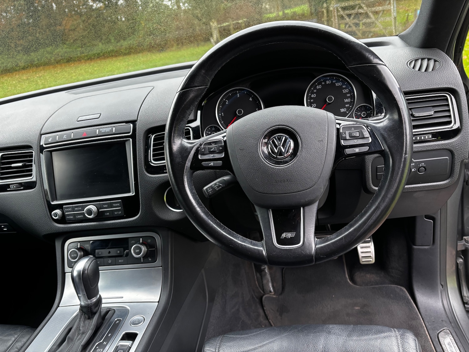 Used Volkswagen Touareg 2016 for sale - 76984267: Photo 52