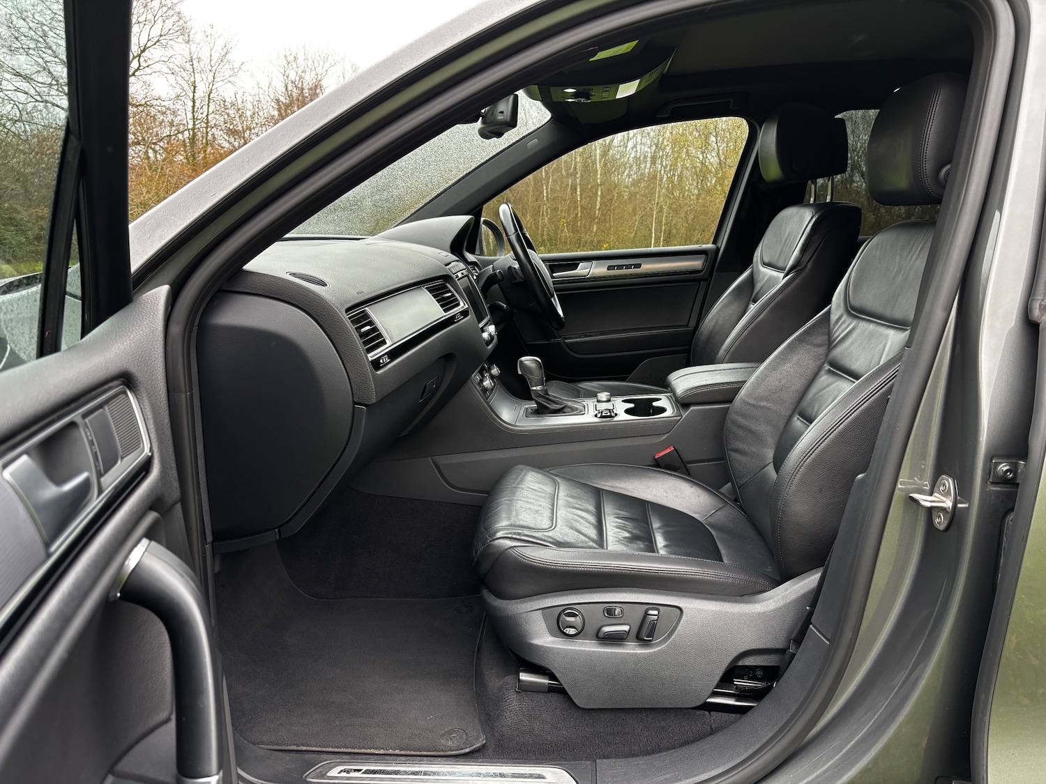 Used Volkswagen Touareg 2016 for sale - 76984267: Photo 54