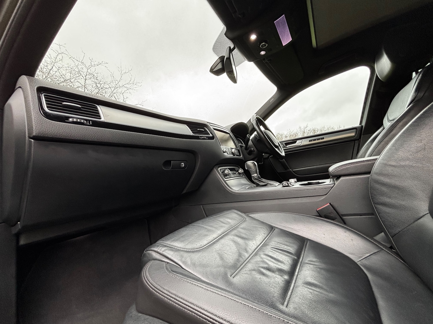 Used Volkswagen Touareg 2016 for sale - 76984267: Photo 57