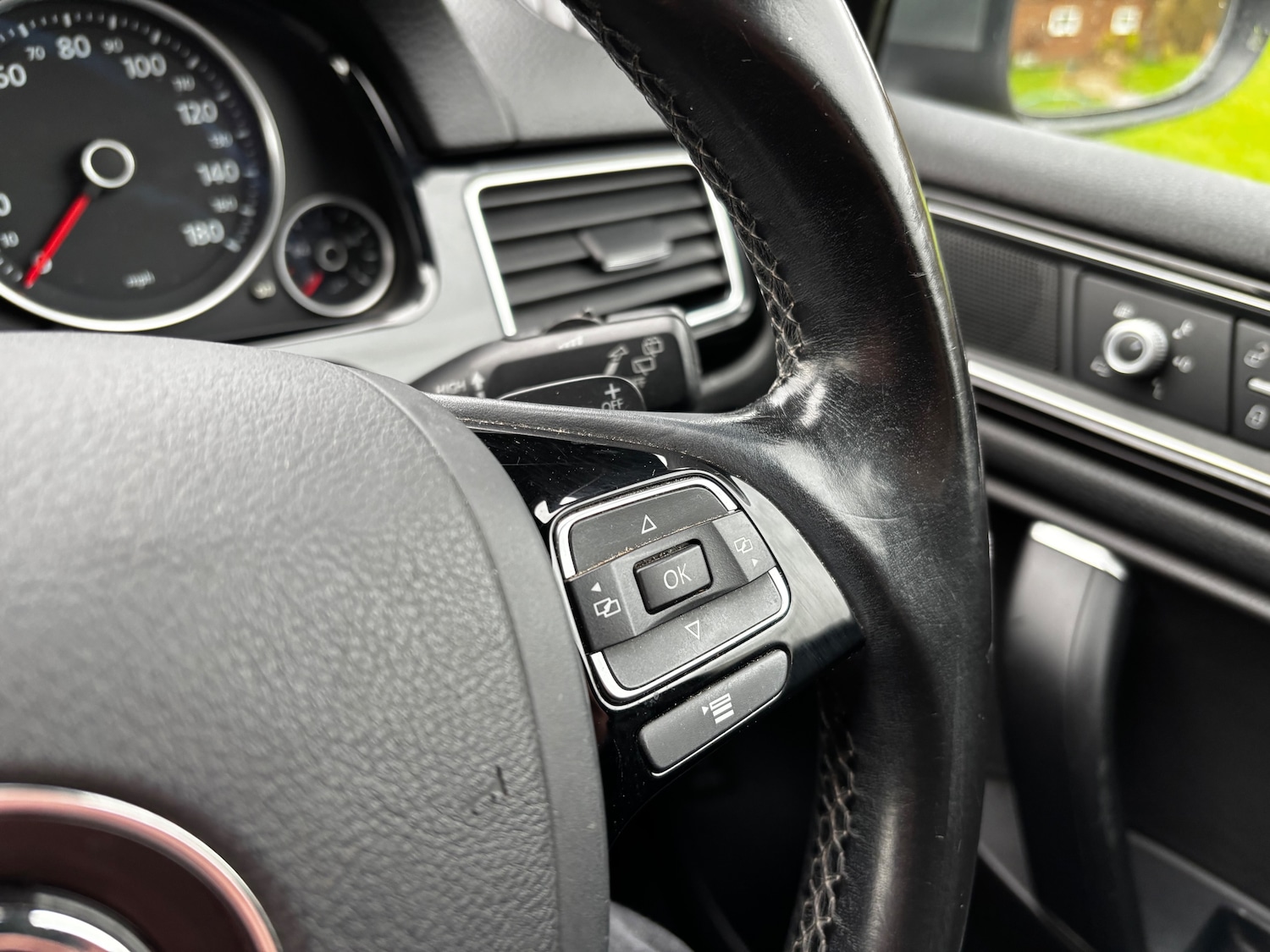 Used Volkswagen Touareg 2016 for sale - 76984267: Photo 64