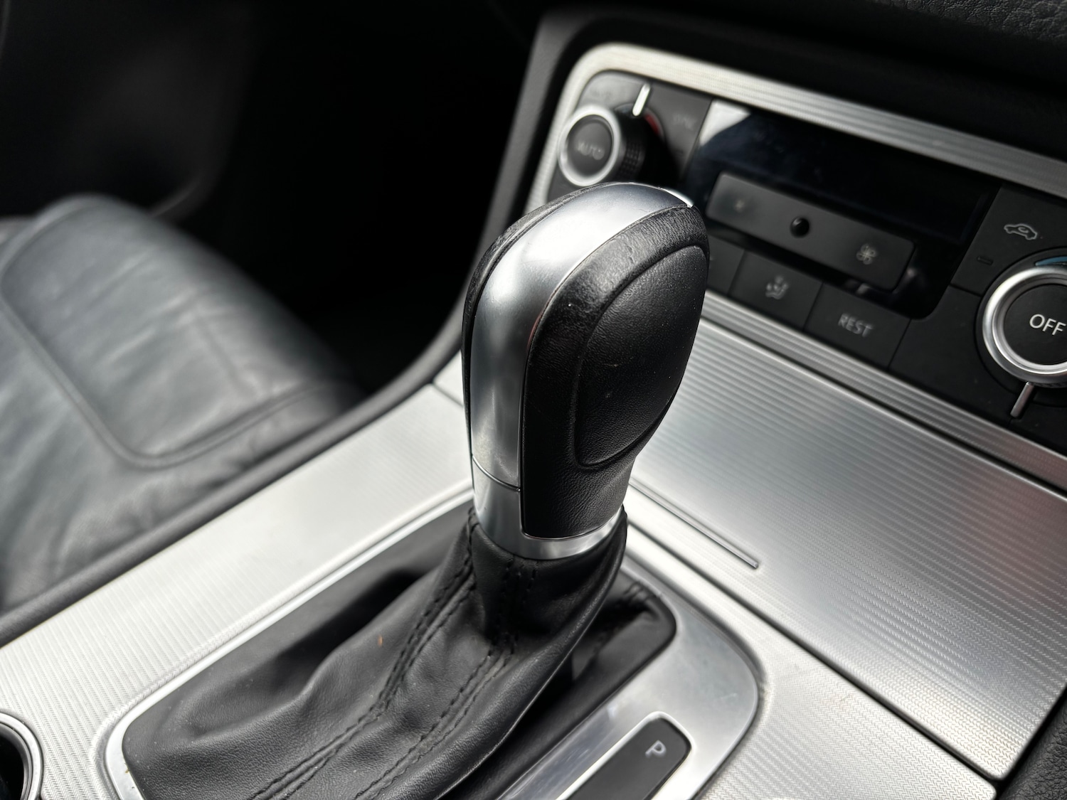 Used Volkswagen Touareg 2016 for sale - 76984267: Photo 68