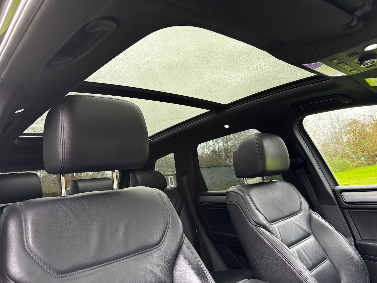 Used Volkswagen Touareg 2016 for sale - 76984267: Photo 84