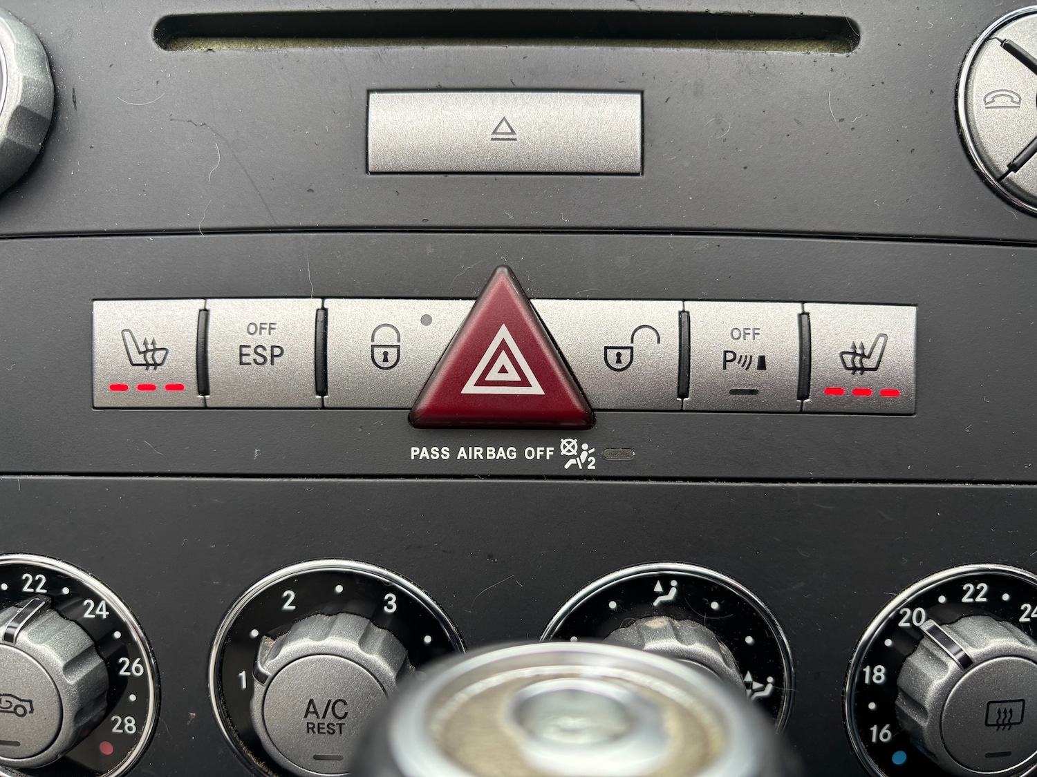 Used Mercedes-Benz SLK 2007 for sale - 77849168: Photo 24