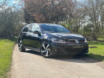 Used Volkswagen Golf 2018 for sale - 78029101: Photo