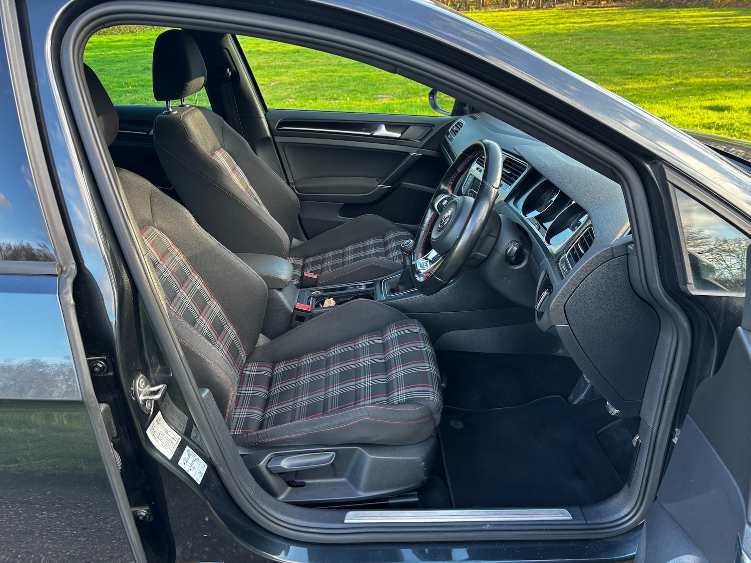 Used Volkswagen Golf 2015 for sale - 77364115: Photo 46