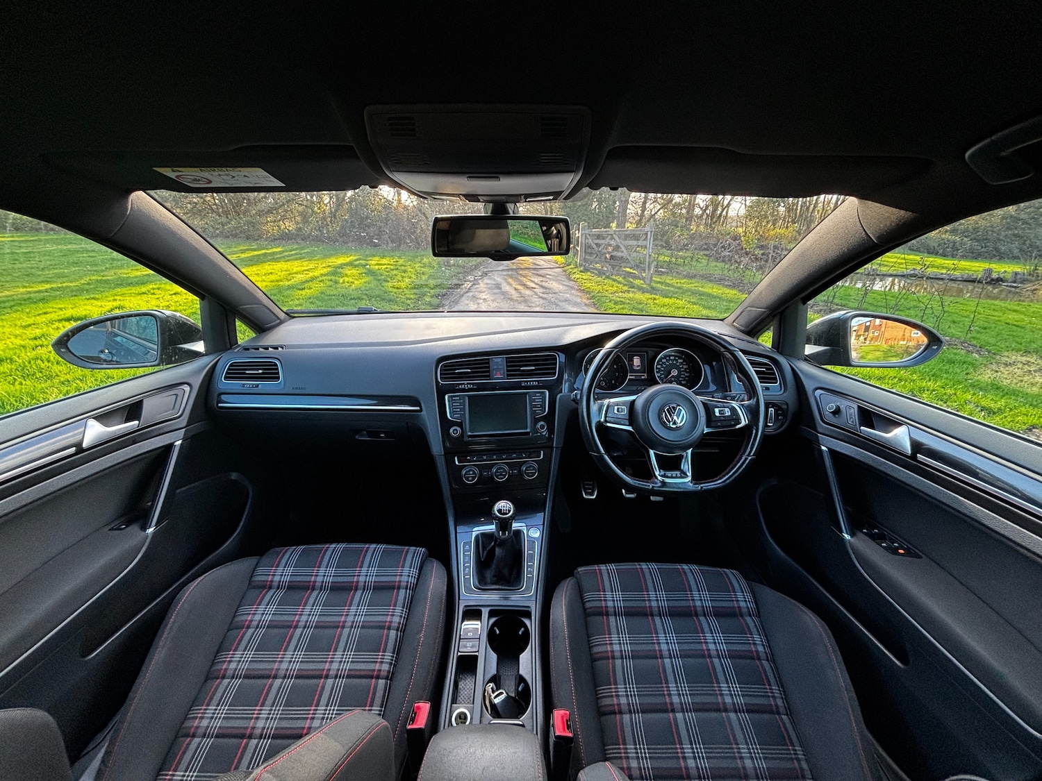 Used Volkswagen Golf 2015 for sale - 77364115: Photo 55