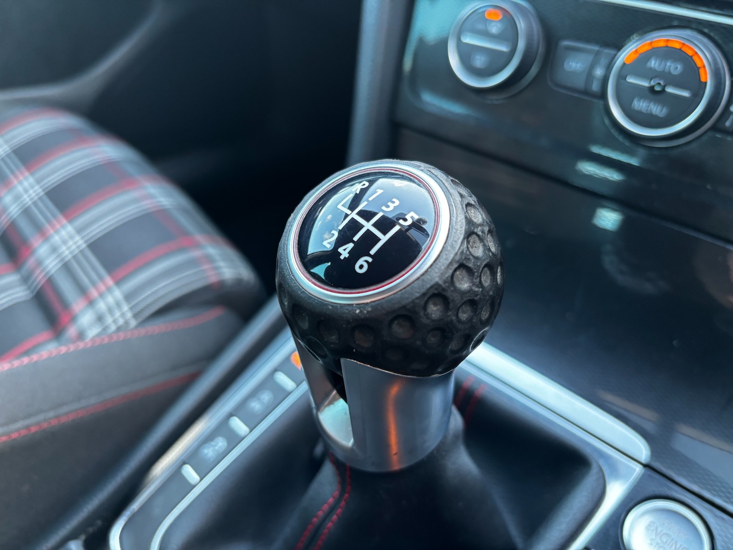 Used Volkswagen Golf 2015 for sale - 77364115: Photo 64