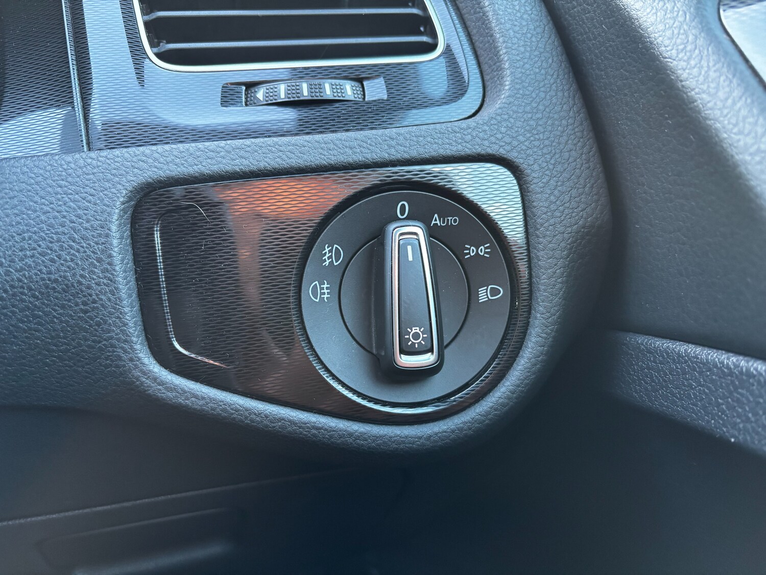 Used Volkswagen Golf 2015 for sale - 77364115: Photo 70