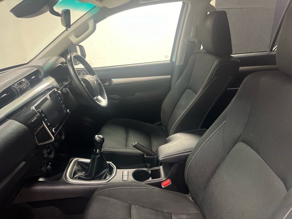 Used Toyota Hilux 2022 for sale - 77879381: Photo 22