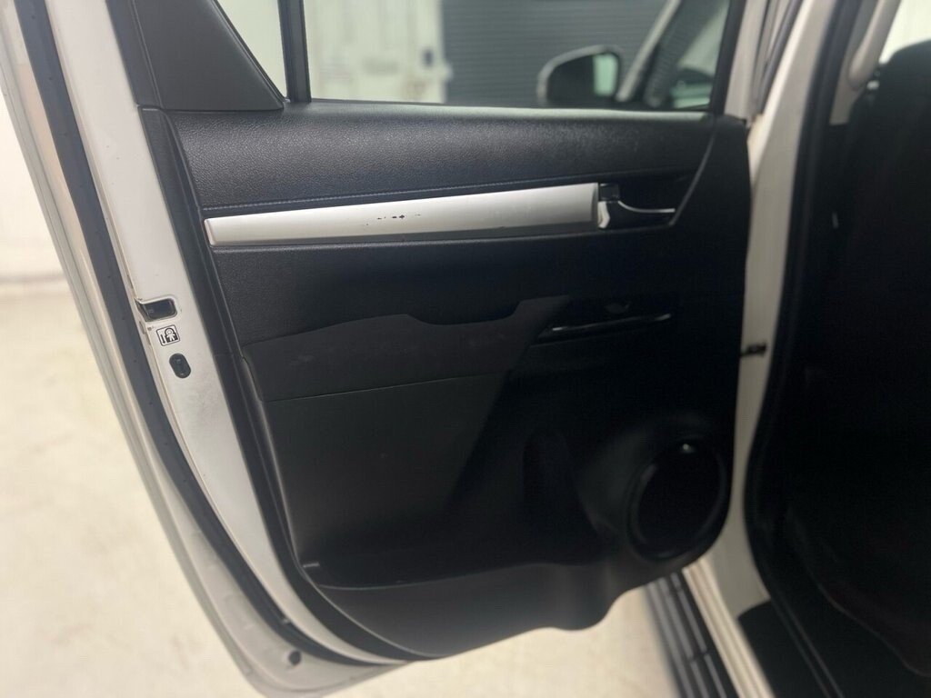 Used Toyota Hilux 2022 for sale - 77879381: Photo 23