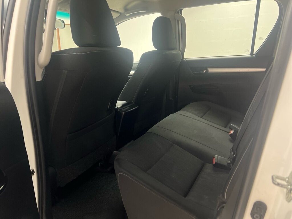 Used Toyota Hilux 2022 for sale - 77879381: Photo 24