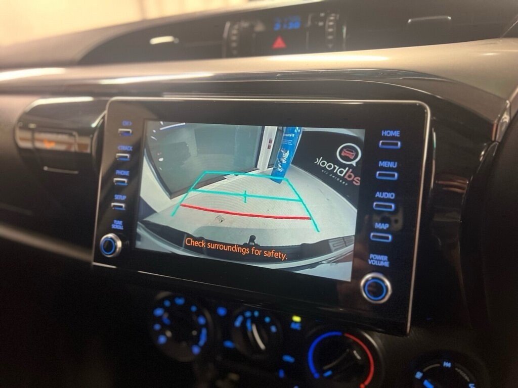 Used Toyota Hilux 2022 for sale - 77879381: Photo 29