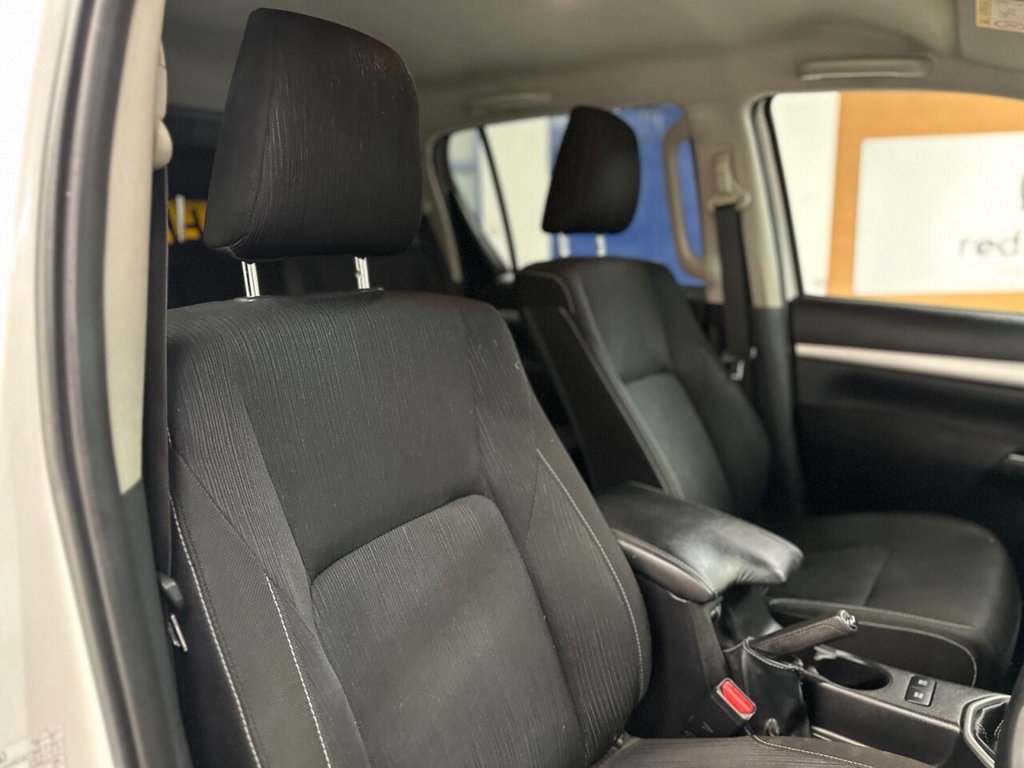 Used Toyota Hilux 2021 for sale - 76840858: Photo 18