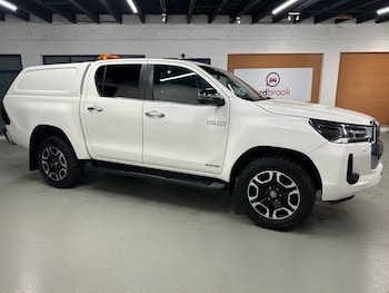 Used Toyota Hilux 2021 for sale - 76840858: Photo