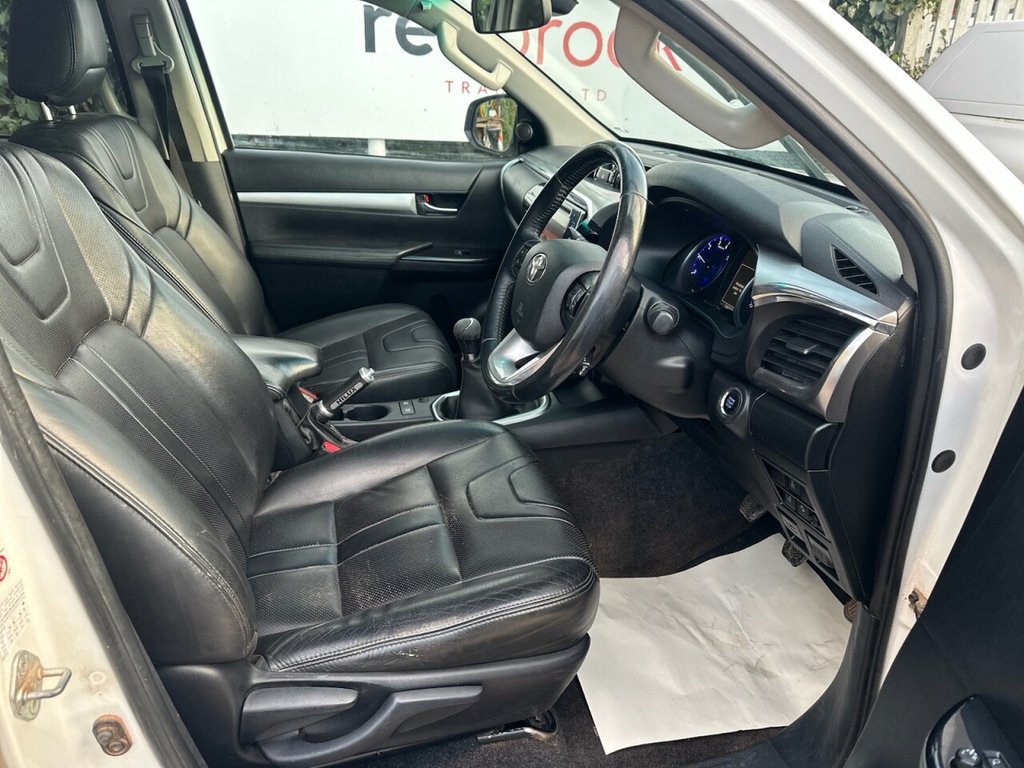 Used Toyota Hilux 2018 for sale - 76711588: Photo 10