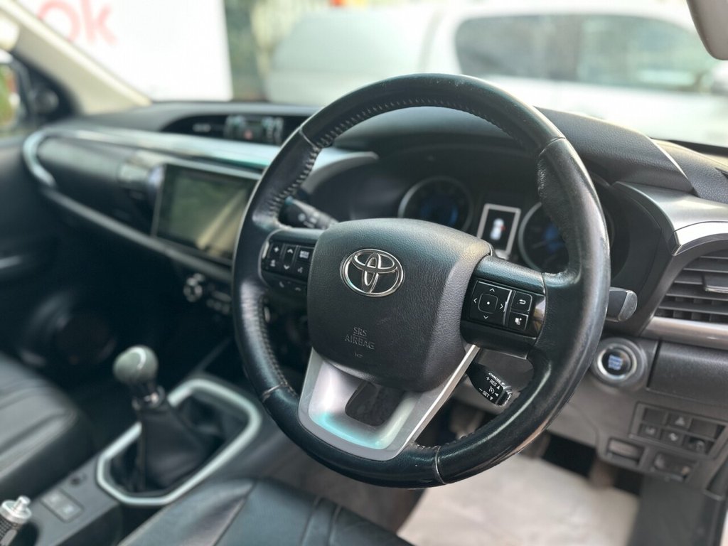 Used Toyota Hilux 2018 for sale - 76711588: Photo 14