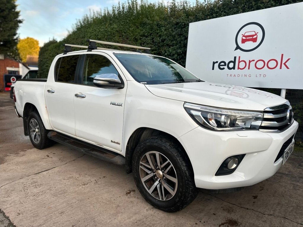 Used Toyota Hilux 2018 for sale - 76711588: Photo 3