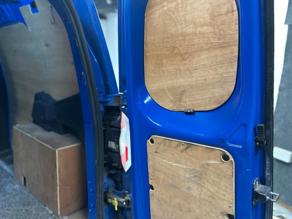 Used Ford Transit Courier 2019 for sale - 76372502: Photo 21