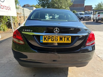 Used Mercedes-Benz C Class 2016 for sale - 79104015: Photo