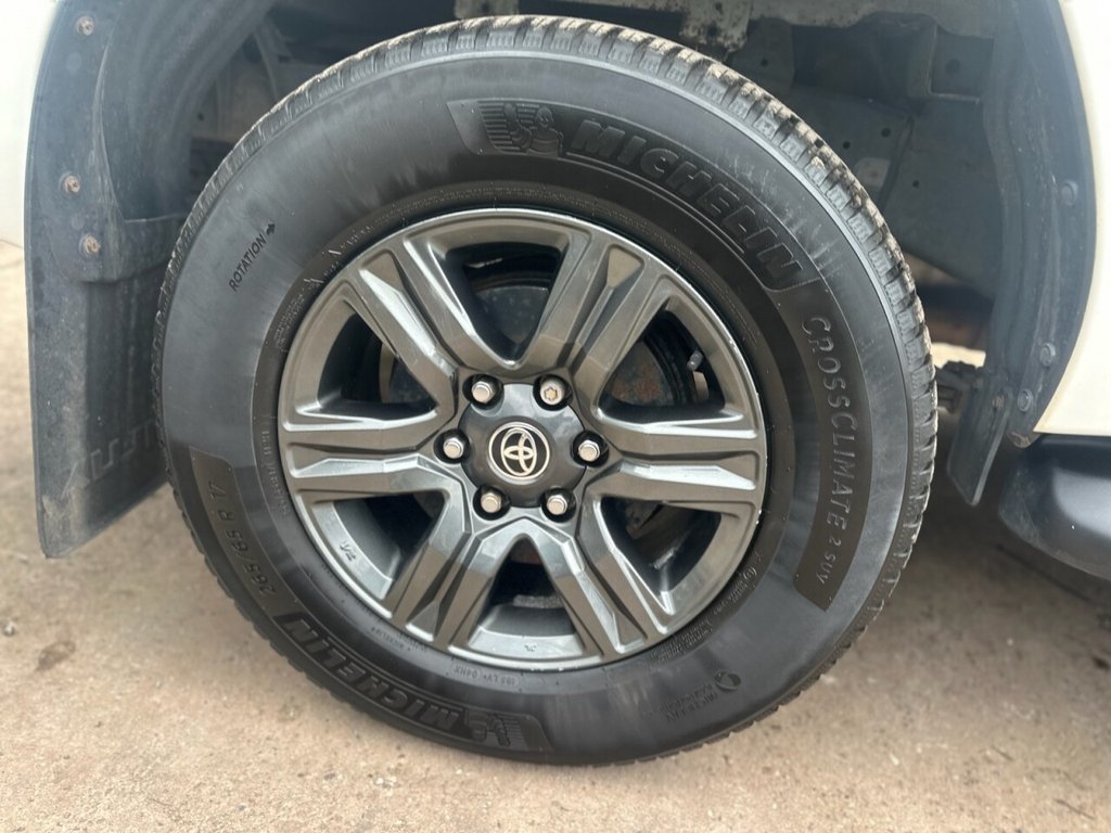 Used Toyota Hilux 2022 for sale - 77841306: Photo 12