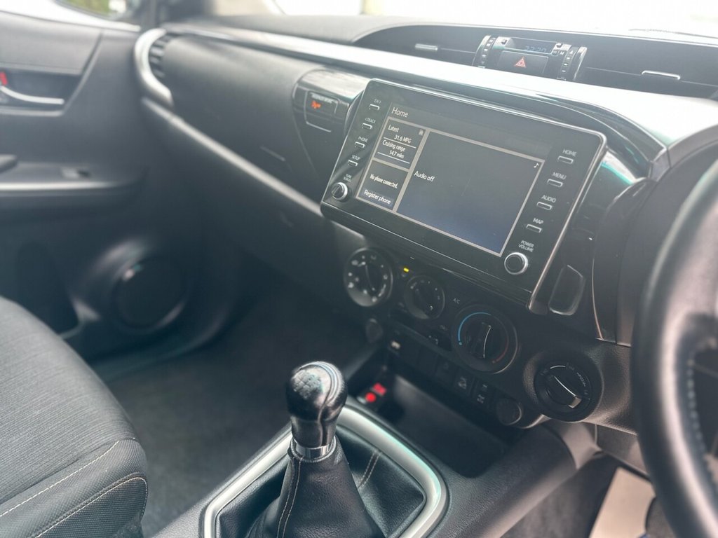 Used Toyota Hilux 2022 for sale - 77841306: Photo 21