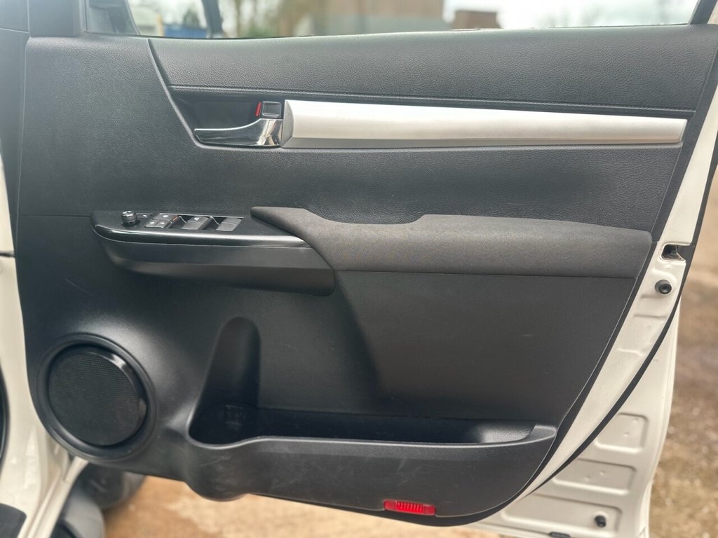Used Toyota Hilux 2022 for sale - 77841306: Photo 22