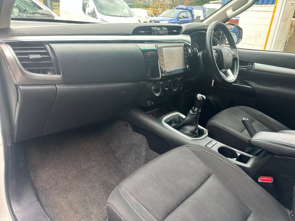 Used Toyota Hilux 2022 for sale - 77841306: Photo 25