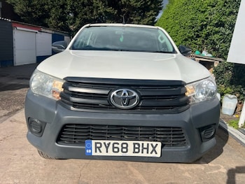 Used Toyota Hilux 2019 for sale - 78302579: Photo
